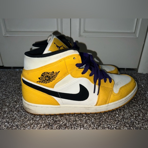 Laker color Jordan 1 Mids. Size 11.5 - Picture 3 of 6